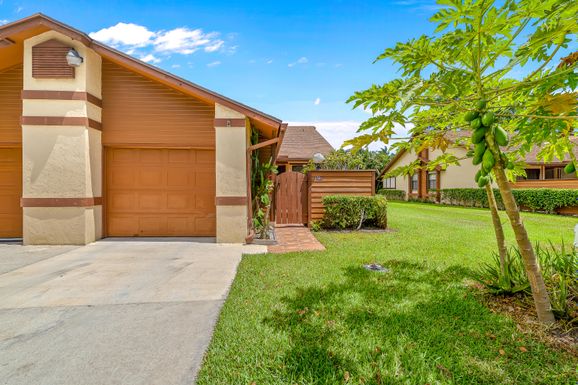 3781 Blue Ridge, West Palm Beach, FL 33406