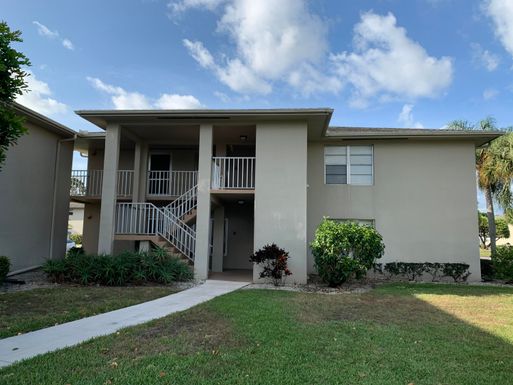 20 Lake Vista, Port Saint Lucie, FL 34952