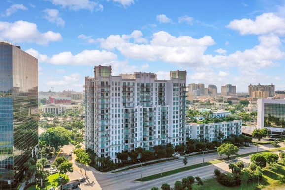 300 Australian, West Palm Beach, FL 33401