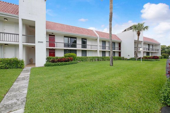 2520 Presidential, West Palm Beach, FL 33401