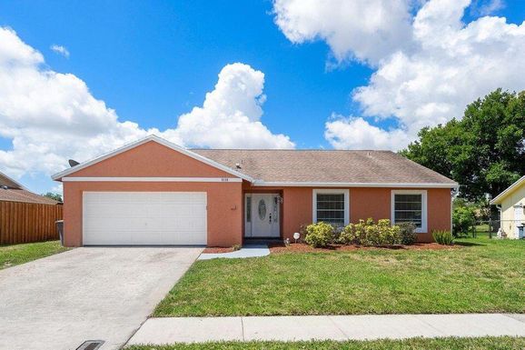 8130 Rose Marie, Boynton Beach, FL 33472