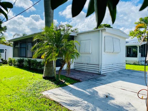 8813 40th, Boynton Beach, FL 33436