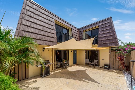 319 3rd, Palm Beach Gardens, FL 33410