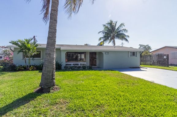 116 8th, Boca Raton, FL 33432