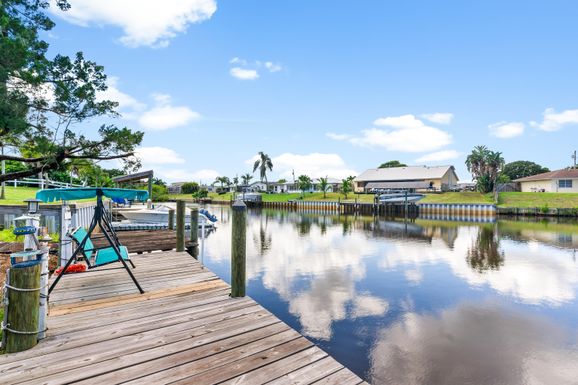 216 Riomar, Port Saint Lucie, FL 34952