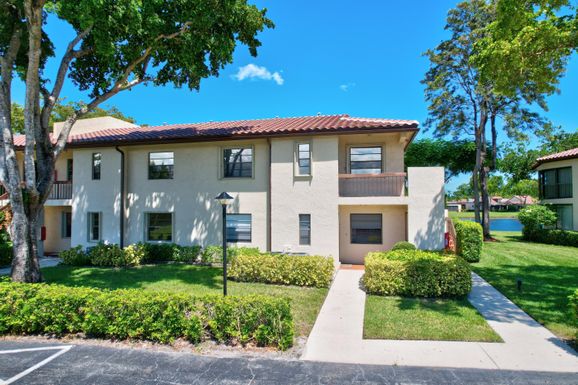 21839 Arriba Real, Boca Raton, FL 33433