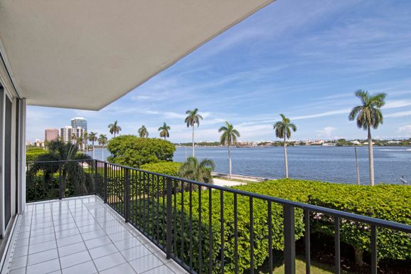 1801 Flagler, West Palm Beach, FL 33401