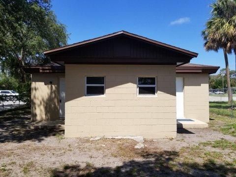 806 25th, Fort Pierce, FL 34946