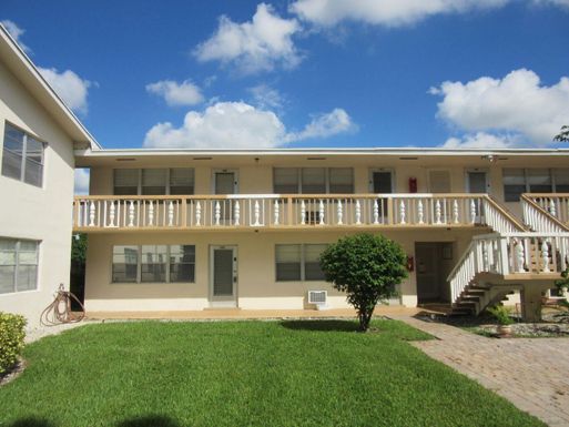 151 Canterbury F, West Palm Beach, FL 33417