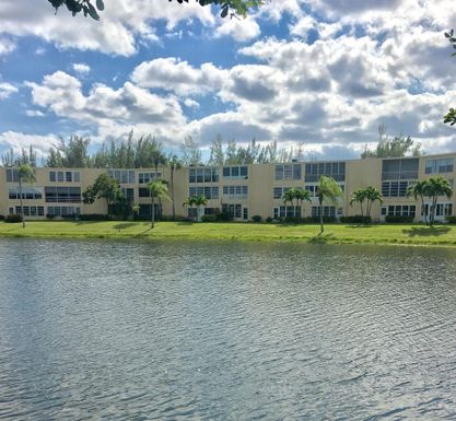 107 Wellington L, West Palm Beach, FL 33417