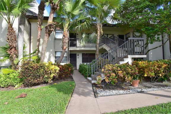 7610 Tahiti, Lake Worth, FL 33467