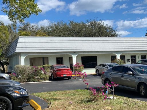 449 35th, Boca Raton, FL 33431