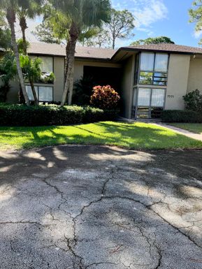 7571 Greenlake, Boynton Beach, FL 33436