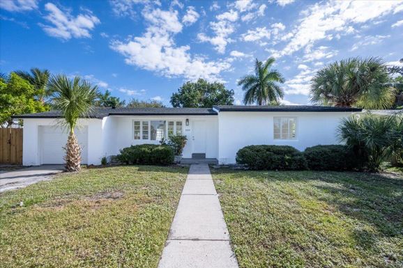 1024 Lakeside, Lake Worth Beach, FL 33460