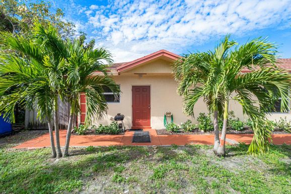 158 2, Deerfield Beach, FL 33441