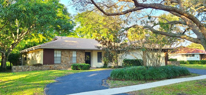 6835 Entrada, Boca Raton, FL 33433