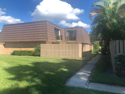 623 6th, Palm Beach Gardens, FL 33410