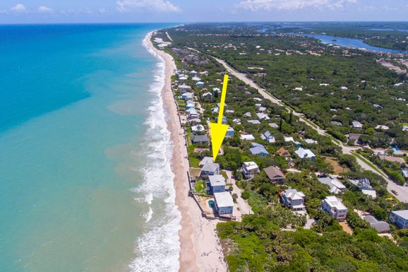 9566 Doubloon, Vero Beach, FL 32963