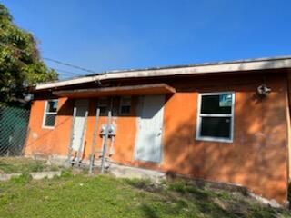 165 11th, South Bay, FL 33493