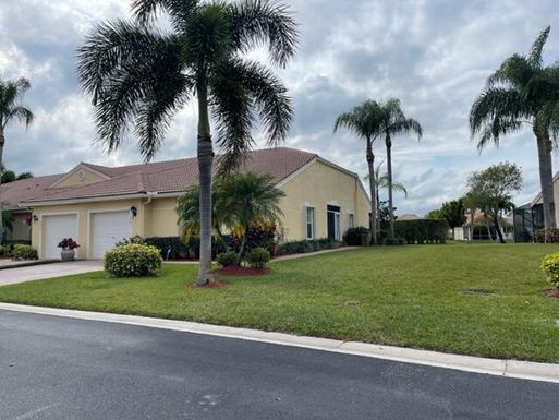 2081 Stonington, West Palm Beach, FL 33411