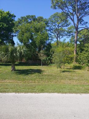 5613 Raintree, Fort Pierce, FL 34982