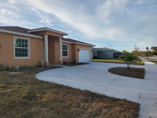 422 Airoso, Port Saint Lucie, FL 34983