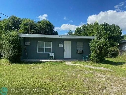 1605 13th N, Fort Pierce, FL 34950