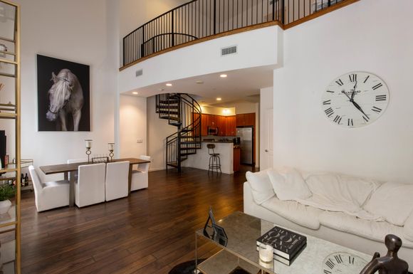 801 Olive, West Palm Beach, FL 33401