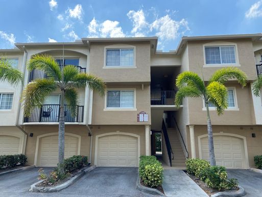 1100 Crestwood, Royal Palm Beach, FL 33411