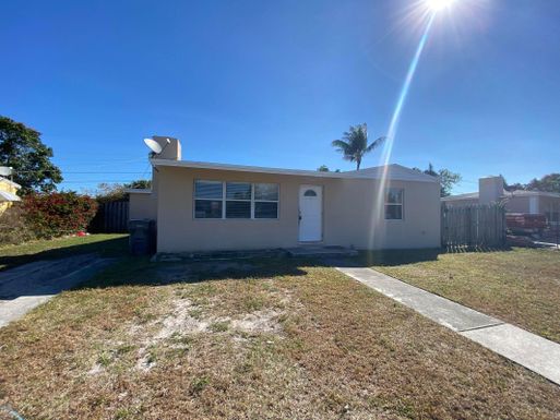 2112 Beech, West Palm Beach, FL 33409