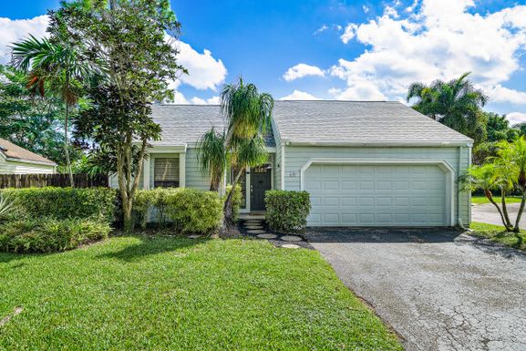 500 Oak Shadow, Wellington, FL 33414