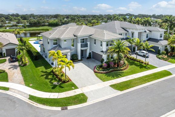 19876 Golden Bridge, Boca Raton, FL 33498