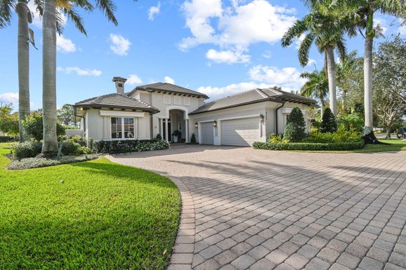 6300 Moss Ridge Pointe, Hobe Sound, FL 33455