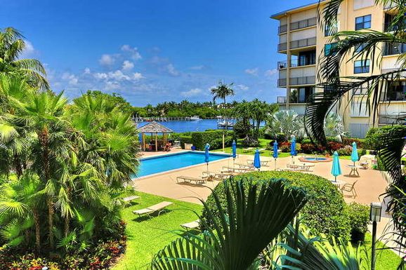 3545 Ocean, South Palm Beach, FL 33480