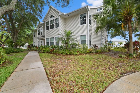 1914 Westminster, Vero Beach, FL 32966