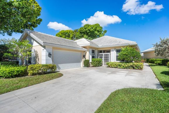 8553 Doverbrook, Palm Beach Gardens, FL 33410