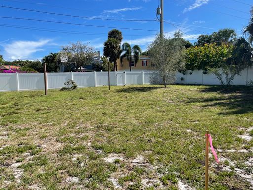 722 5th, Stuart, FL 34994