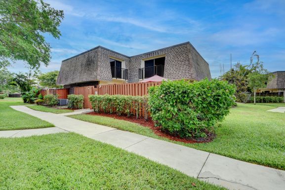 2905 22nd, Delray Beach, FL 33445