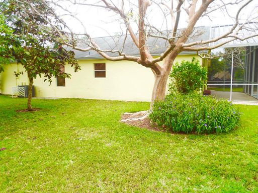 4861 Clinton, Lake Worth, FL 33463