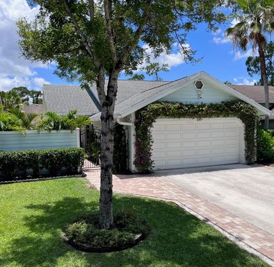 381 Park Forest, Wellington, FL 33414