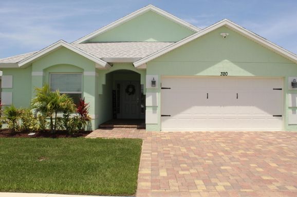 320 Palm Breezes, Fort Pierce, FL 34945