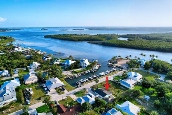 5672 Nassau, Stuart, FL 34997