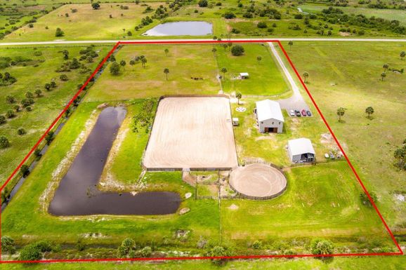 6536 26th Trail, Okeechobee, FL 34974