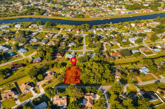 512 Sansom, Port Saint Lucie, FL 34953