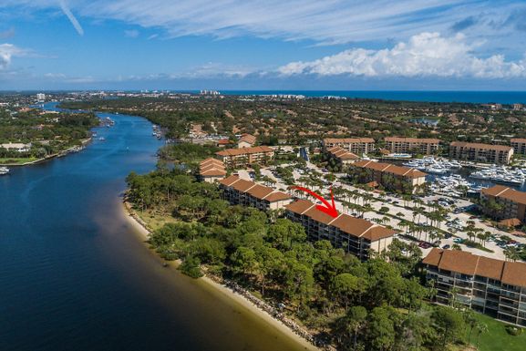 2101 Marina Isle, Jupiter, FL 33477