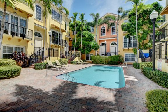 606 Renaissance, Delray Beach, FL 33483