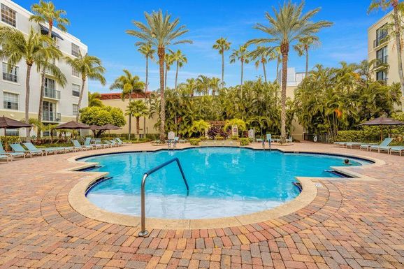 720 Sapodilla, West Palm Beach, FL 33401