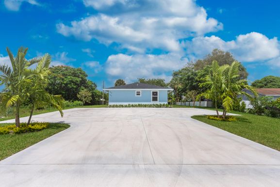 1575 Meridian, West Palm Beach, FL 33407