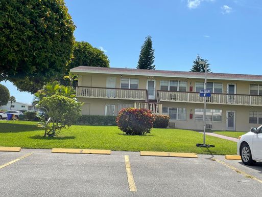 131 Salisbury F, West Palm Beach, FL 33417