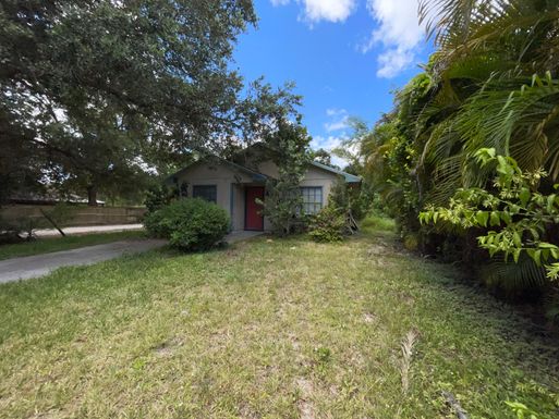 207 36th, Vero Beach, FL 32968
